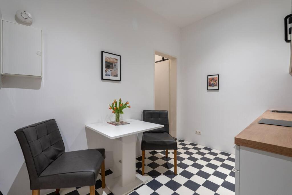 Practical 1Br Flat By Center By Hm Apartment Vienna Exterior photo